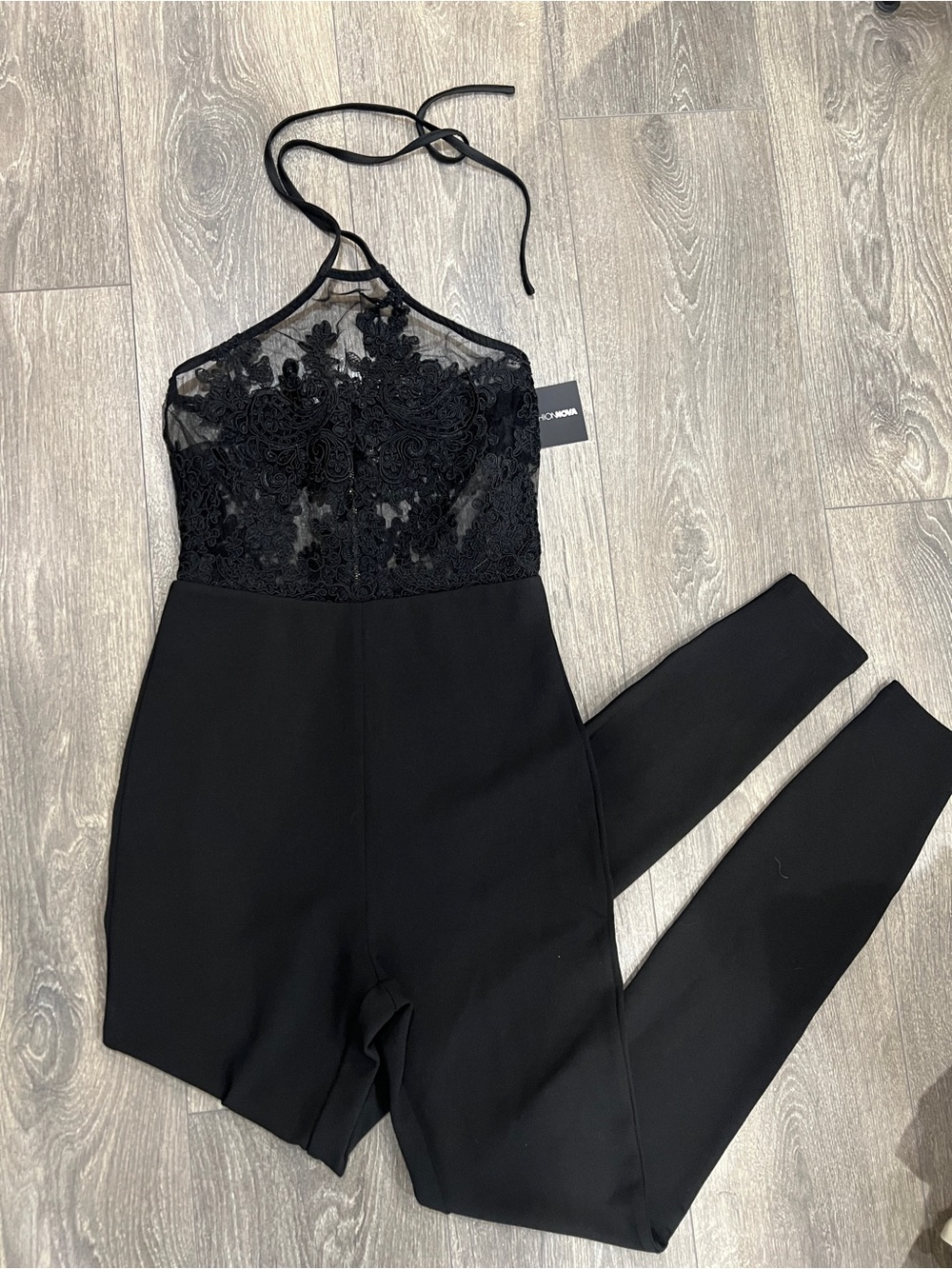 BNWT fashion nova black halter laced top jumpsuit - size XS